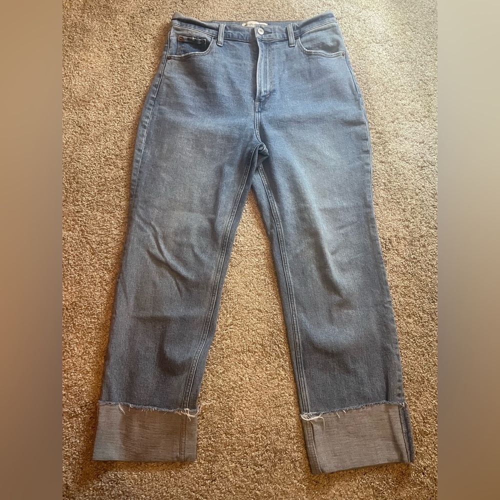 Abercrombie & Fitch - The Ankle Straight Ultra High Rise Cuffed Jeans -Size 29/8